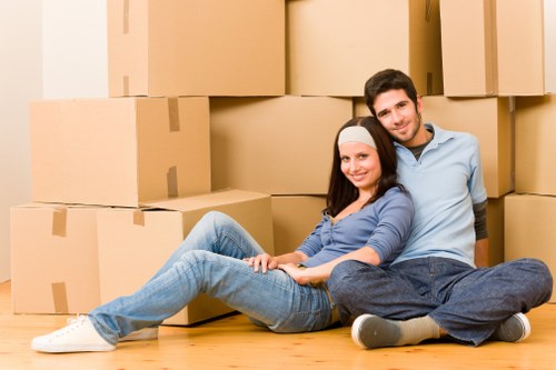 Storage and packing support for house removals in Oldoakcommon
