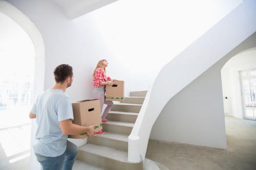 Packing and organizing items inside a self storage unit in Oldoakcommon